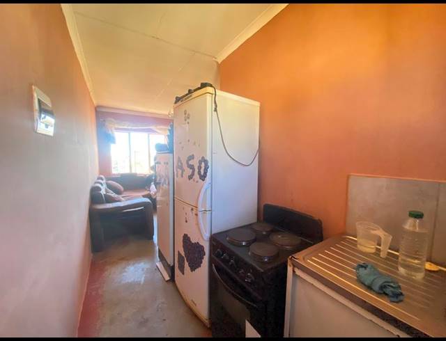 2 BEDROOM APARTMENT FOR SALE IN GREEN HILLS